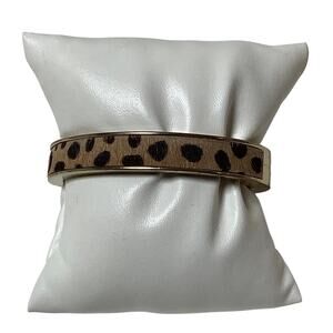 J Crew Gold Tone Leopard Calf Hair Hinged Bangle Bracelet Preppy Chic F16-46